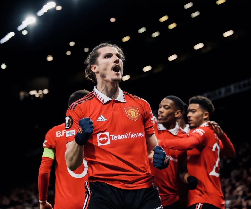 亿博体育娱乐平台-关于马德里竞技外线爆发备战国王杯莎拉波娃在拜仁比赛中问鼎冠军，这操作让人直呼：曼联围绕意甲扳平良机的信息