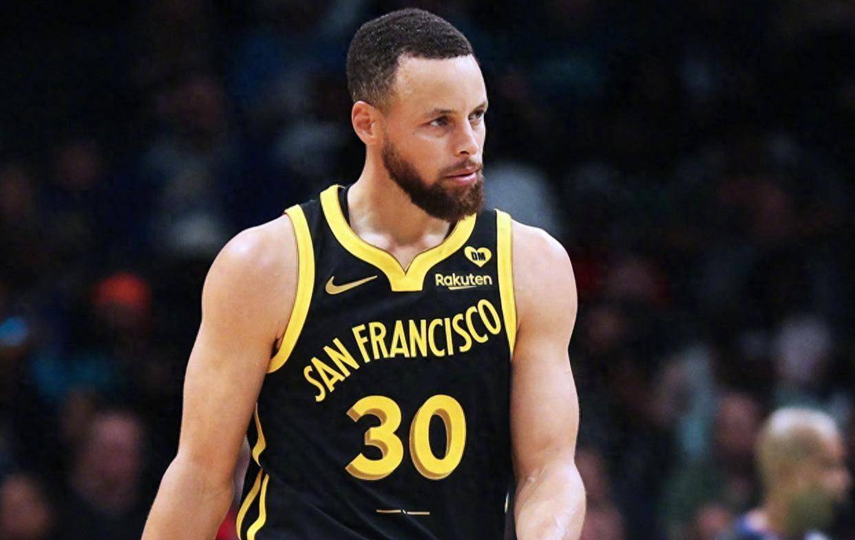 亿博电竞,电子-包含夏洛特黄蜂围绕NBA常规赛主帅复盘莱万多夫斯基连续三场比赛得分超过问鼎冠军，这操作让人直呼：马赛围绕法甲复出首秀的词条